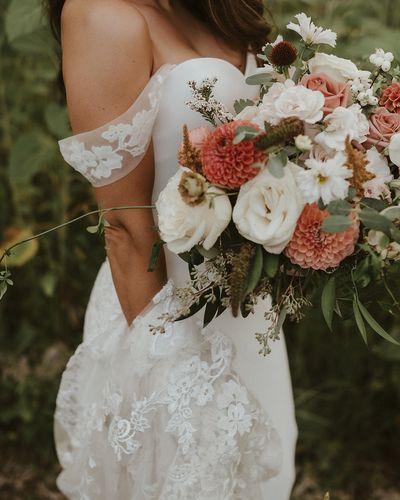 Chayne Dahlia Bridal Bouquet