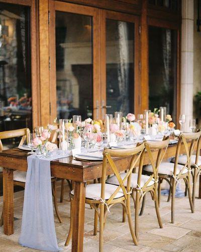 Abby 19 Guest Table Bud Vase