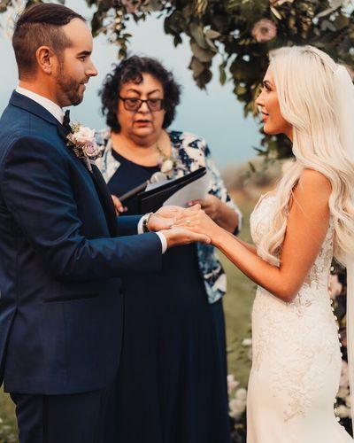 Paul And Karrie Ceremony Oak Estate