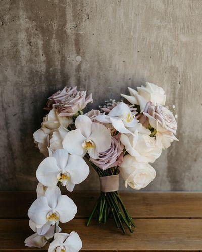 Bridal Bouquet White Phal Orchid